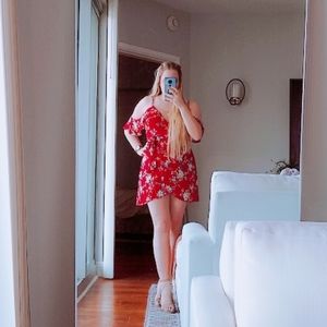 💙 NWOT cotton candy la red floral wrap dress